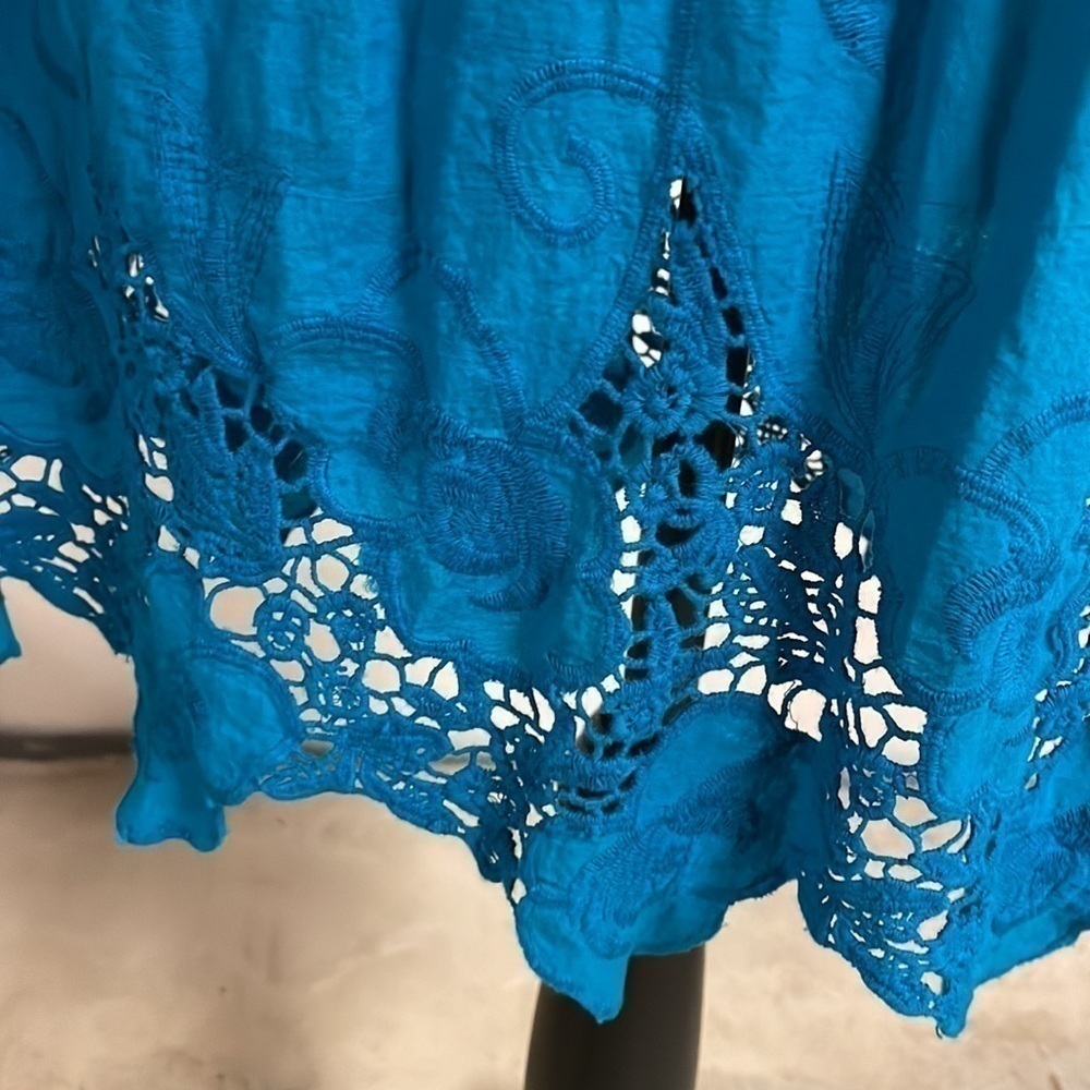 SLEEVELESS turquoise dress from Avon. Size small - Picture 4 of 7